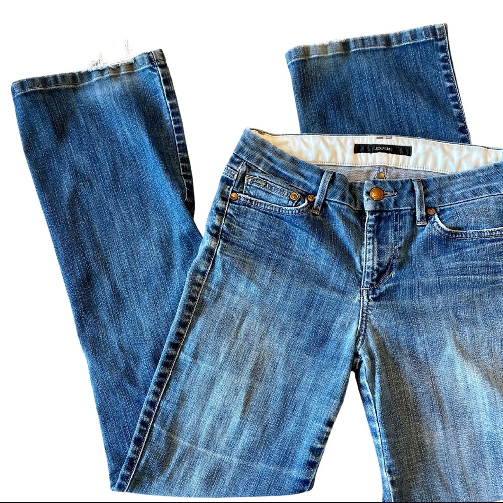 Well Loved Joe’s Jeans. Flare leg jeans.